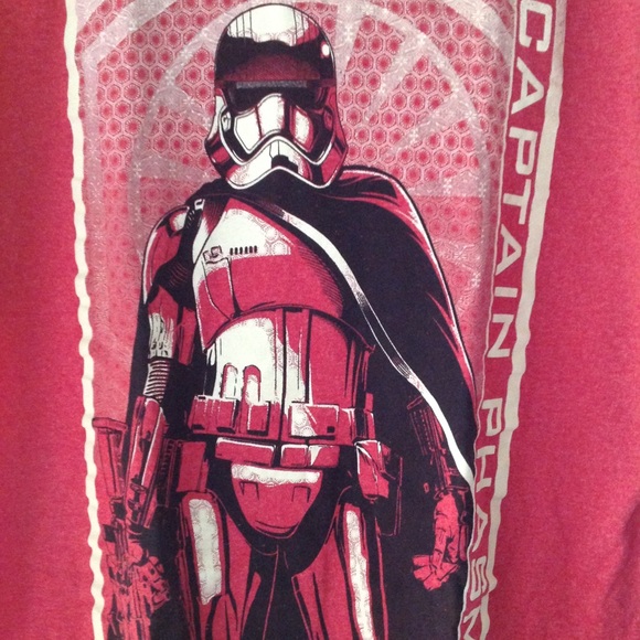 Star Wars Captain Phasma TShirt - Picture 2 of 3